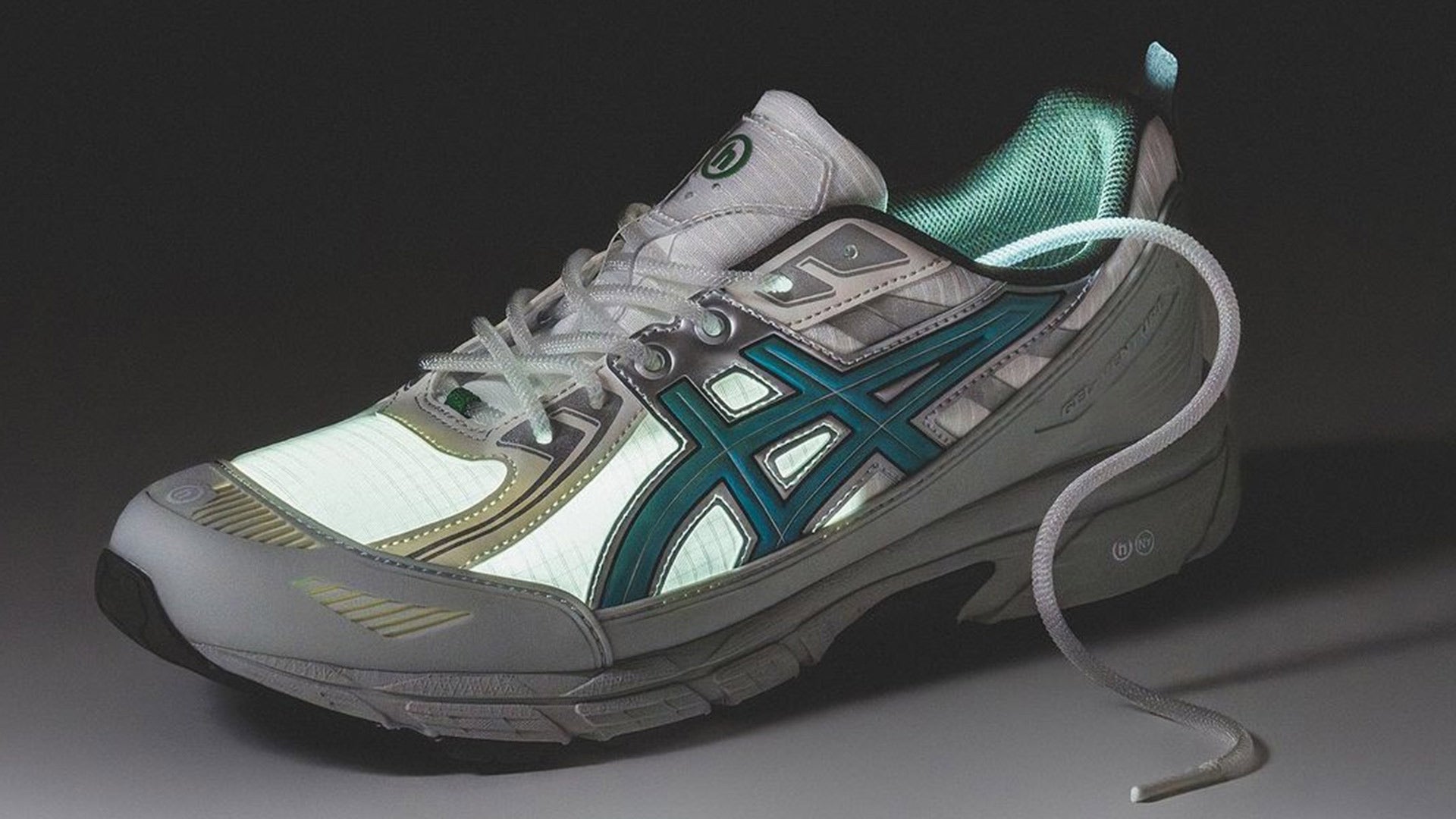 ASICS GEL-VENTURE 6 SHIELD × HIDDEN NY HIDDEN NY x GEL-VENTURE 6 SHIELD | Unisex | White/Wasabi