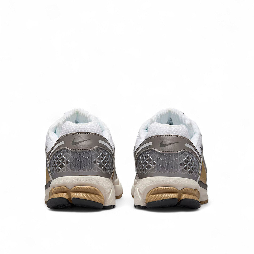 Nike Zoom Vomero 5 Sneakers | thegoodlife. UAE