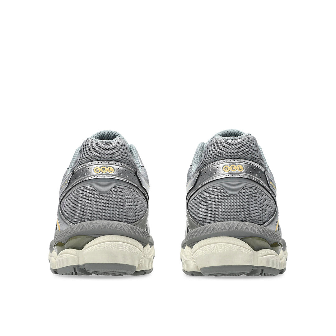 ASICS Gel-Cumulus 16 Sneakers | thegoodlife. UAE