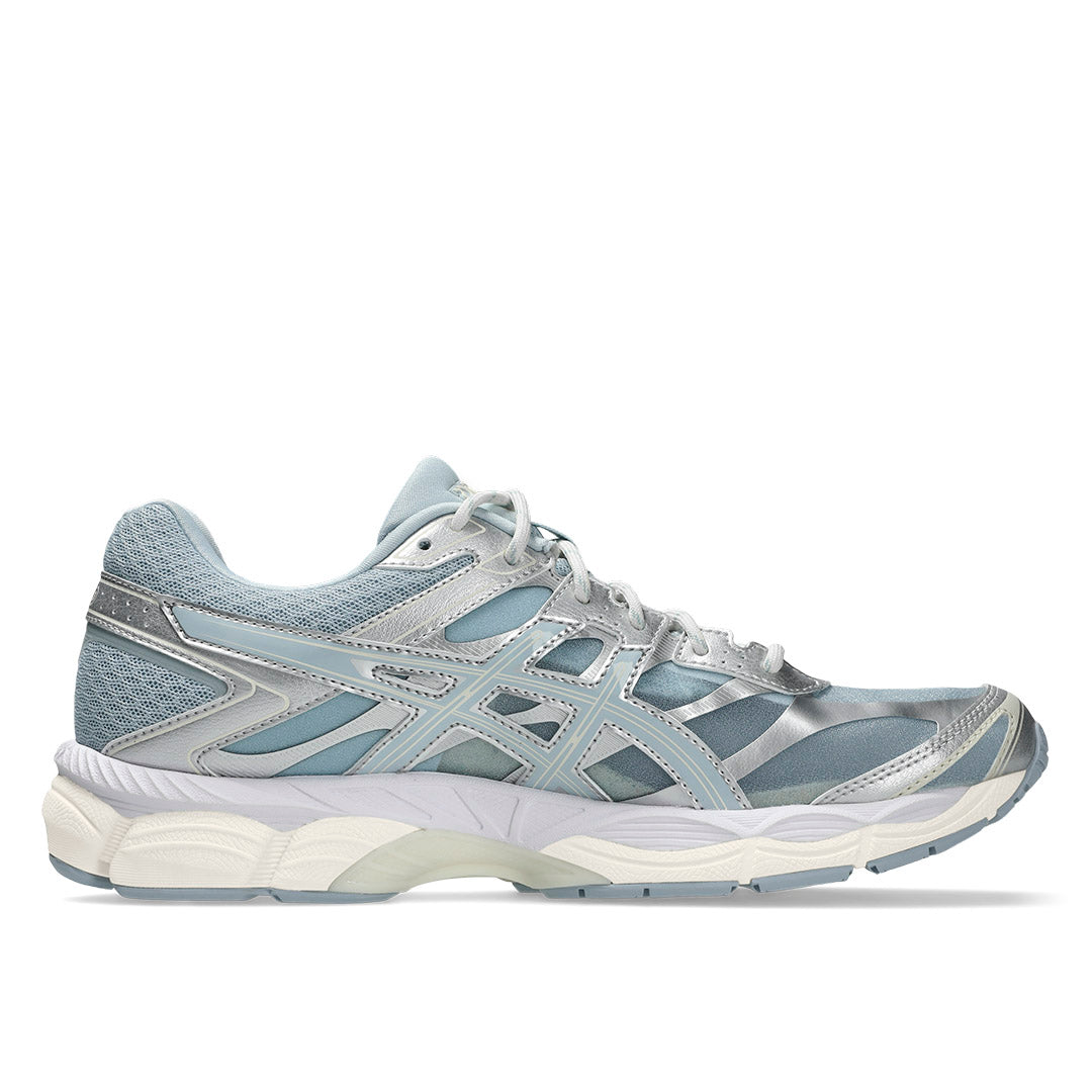asics_gel_cumulus_16_sneakers_1203b218_400__2_.jpg
