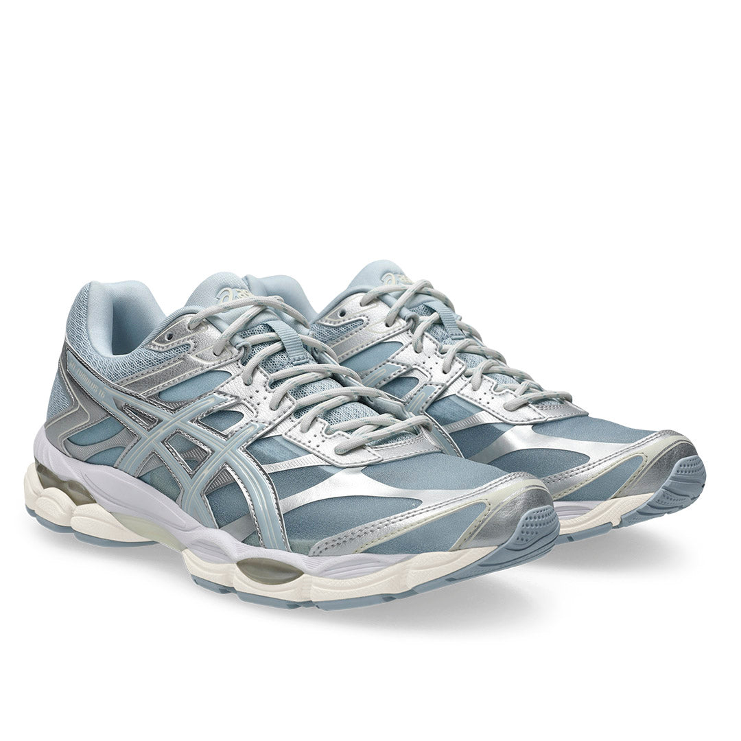 asics_gel_cumulus_16_sneakers_1203b218_400__6_.jpg