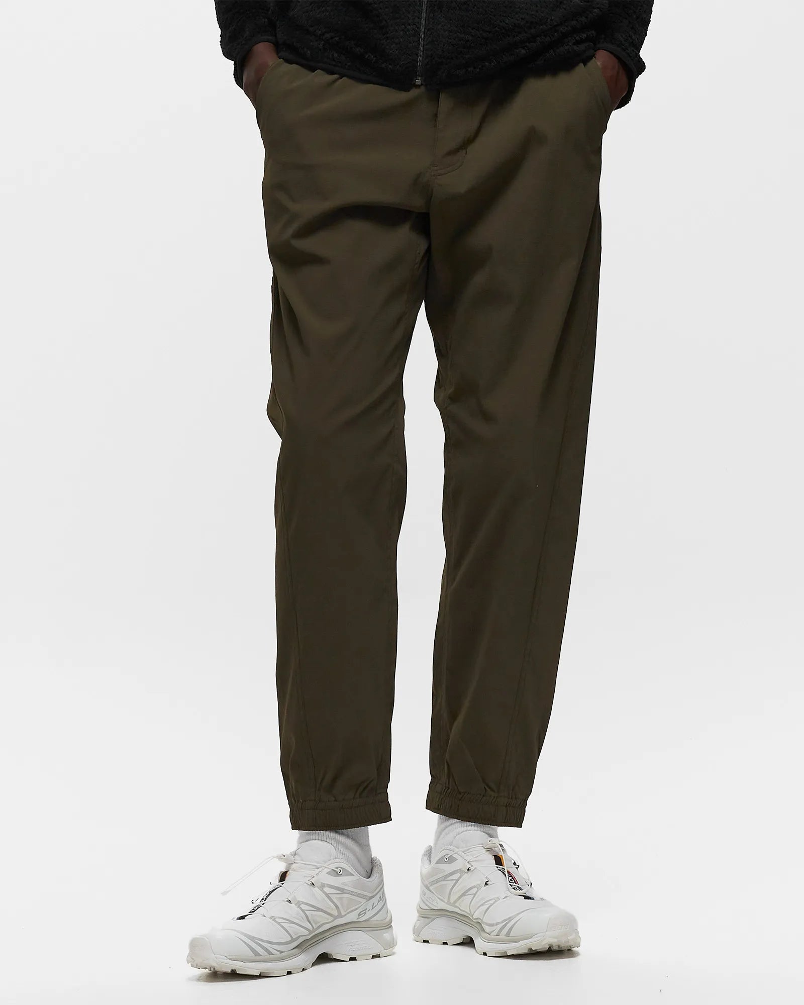 Goldwin One Tuck Tapered Stretch Pants | thegoodlife. UAE