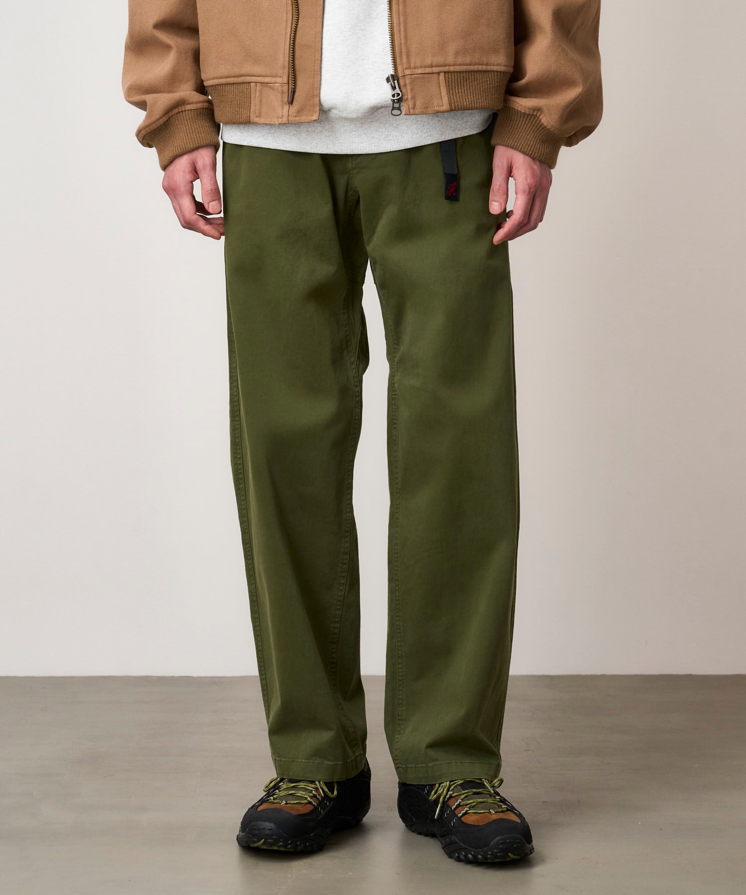 gramicci_cliff_pant_g5fm_p142_olive__3_.jpg