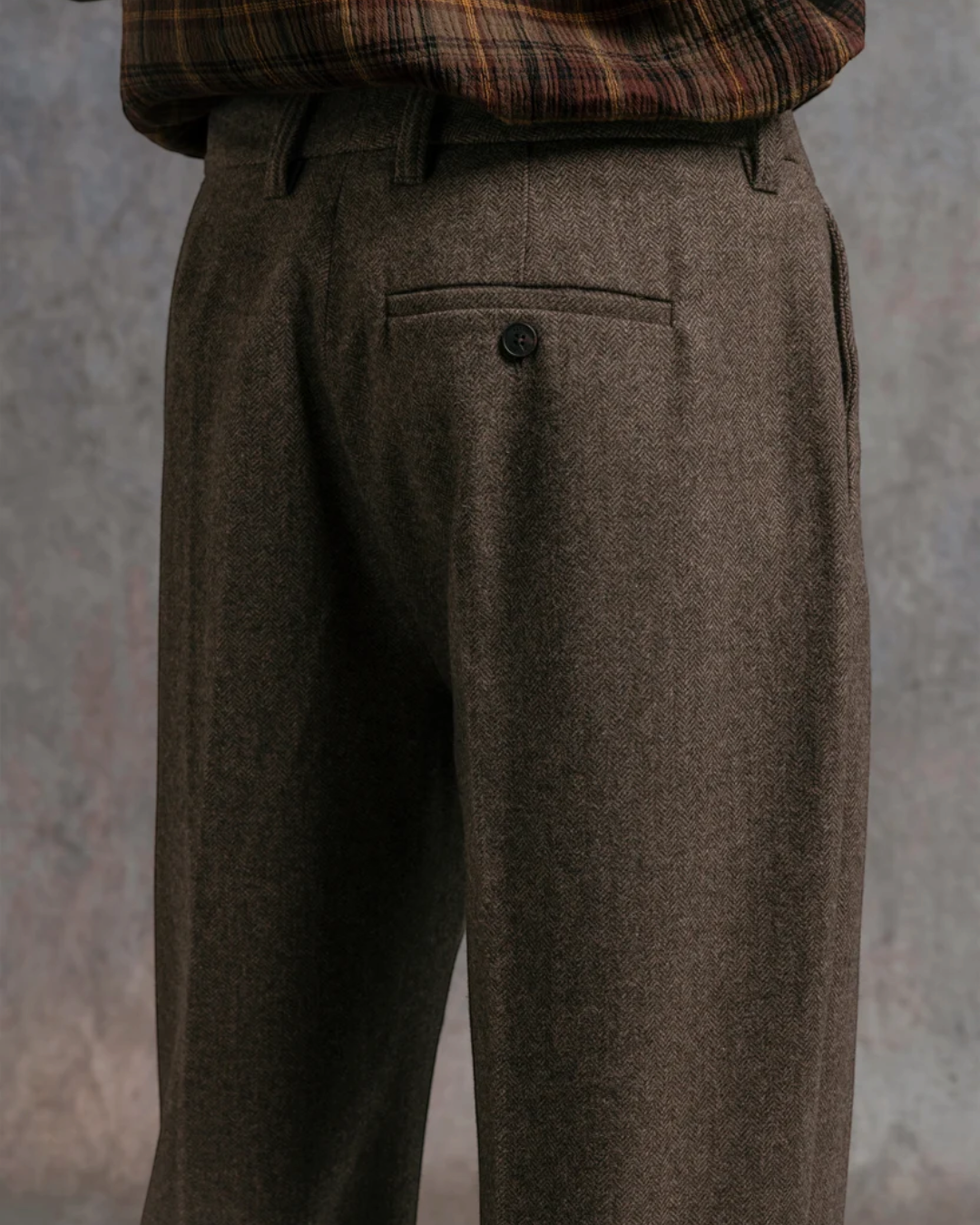 kestin_moray_trouser_olive__3_.png