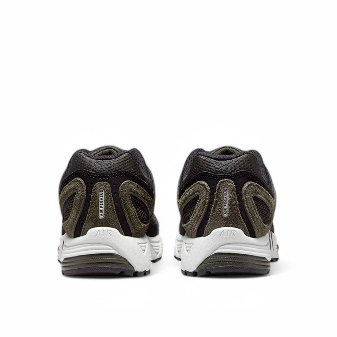 Nike Air Pegasus 2005 Women's Sneakers | thegoodlife. UAE