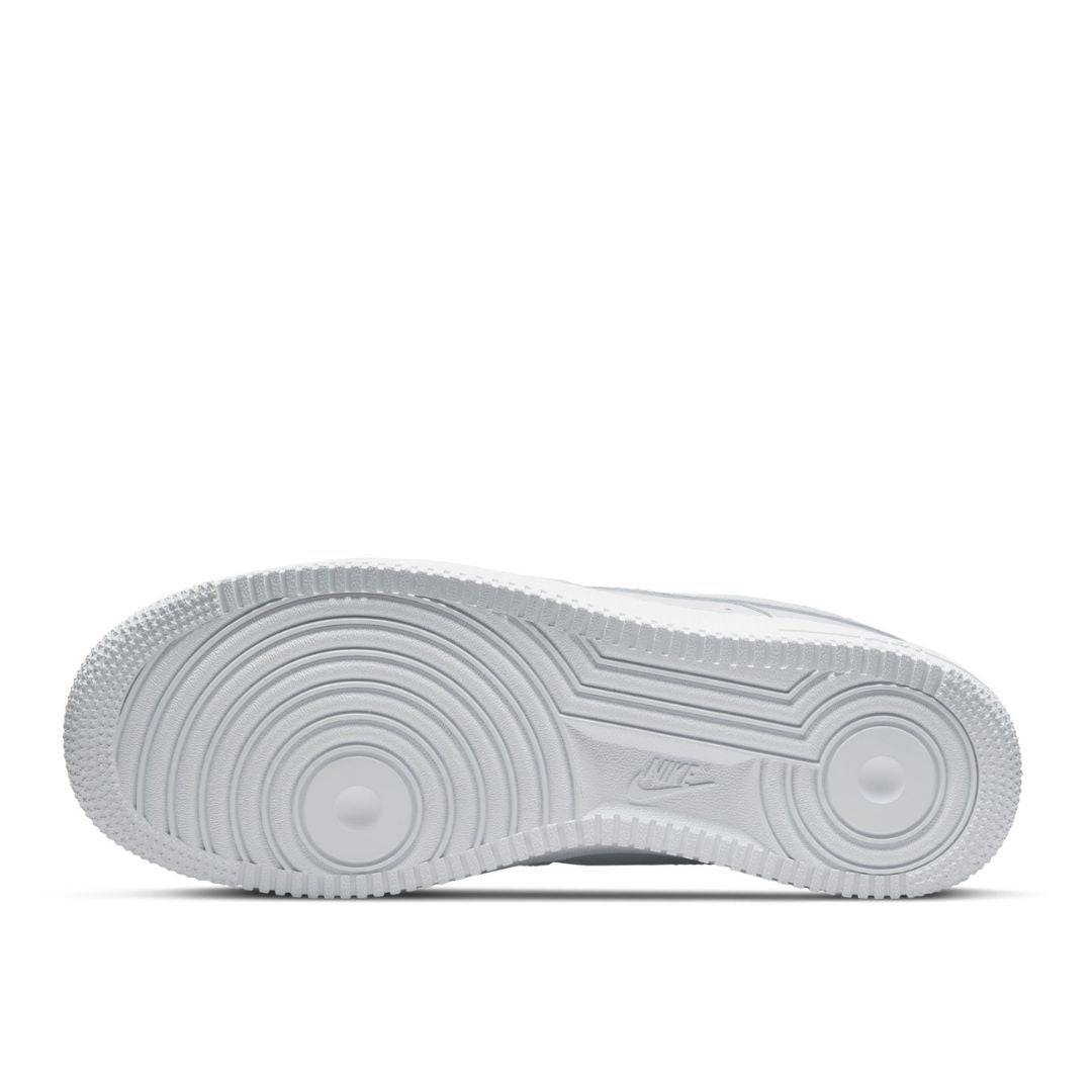 Nike Air Force 1 07 LE Sneakers | thegoodlife. UAE