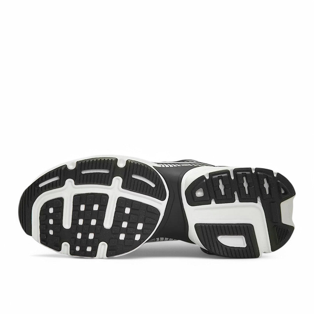 Nike V2K Run SE Women's Sneakers | thegoodlife. UAE