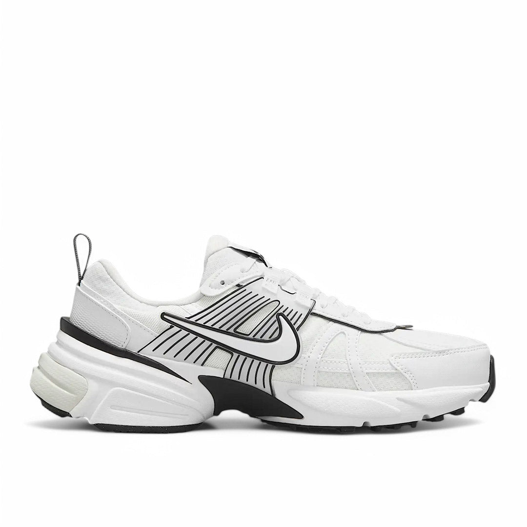 Nike V2K Run SE Women's Sneakers | thegoodlife. UAE