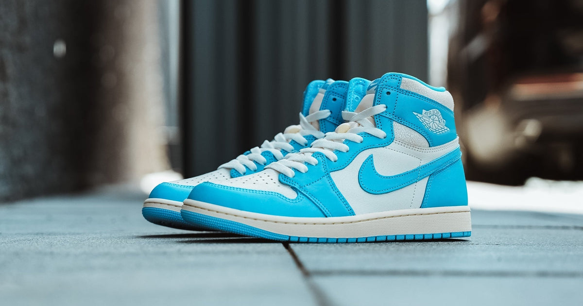 Men’s 10 Rare Nike Air Jordan Team 1 Shoes Vintage University Blue UNC Shop | Mens Air Jordan 1 Retro High OG  main image 2