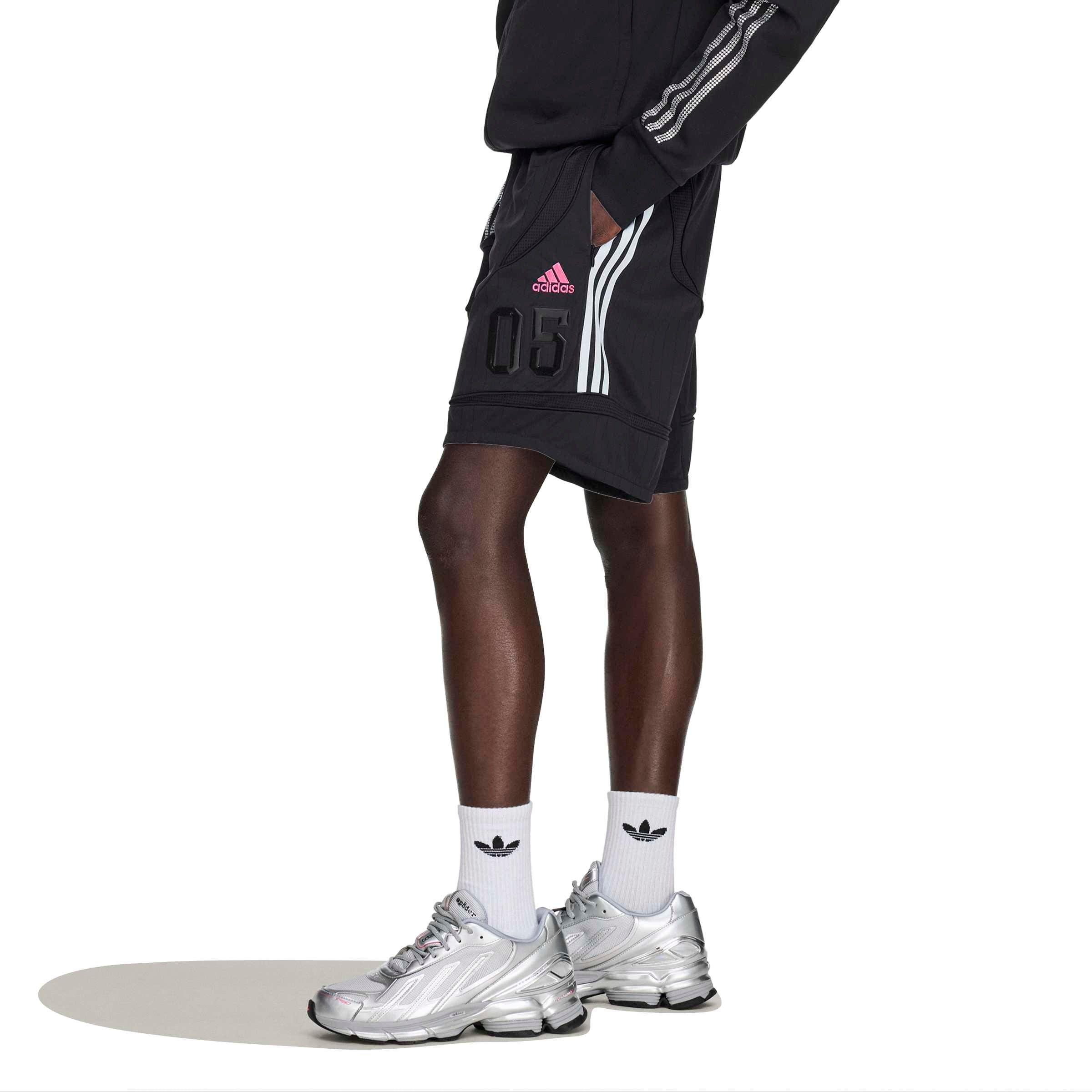 adidas_SP5DER_Short_KQ5859__6_.jpg