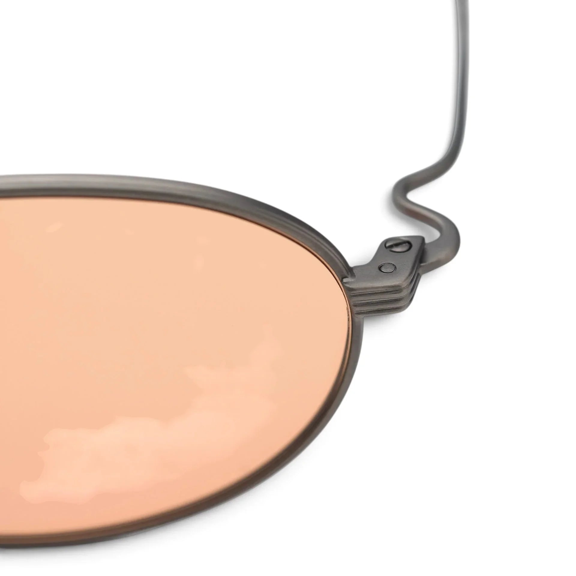 akila_petal_brushed_gunmetal_amber_2610_03_86__3_.jpg