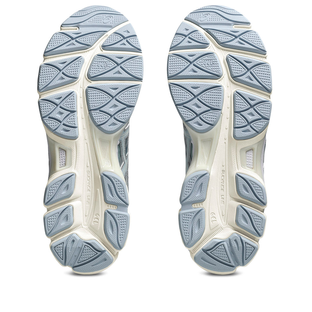 asics_gel_cumulus_16_sneakers_1203b218_400__4_.jpg