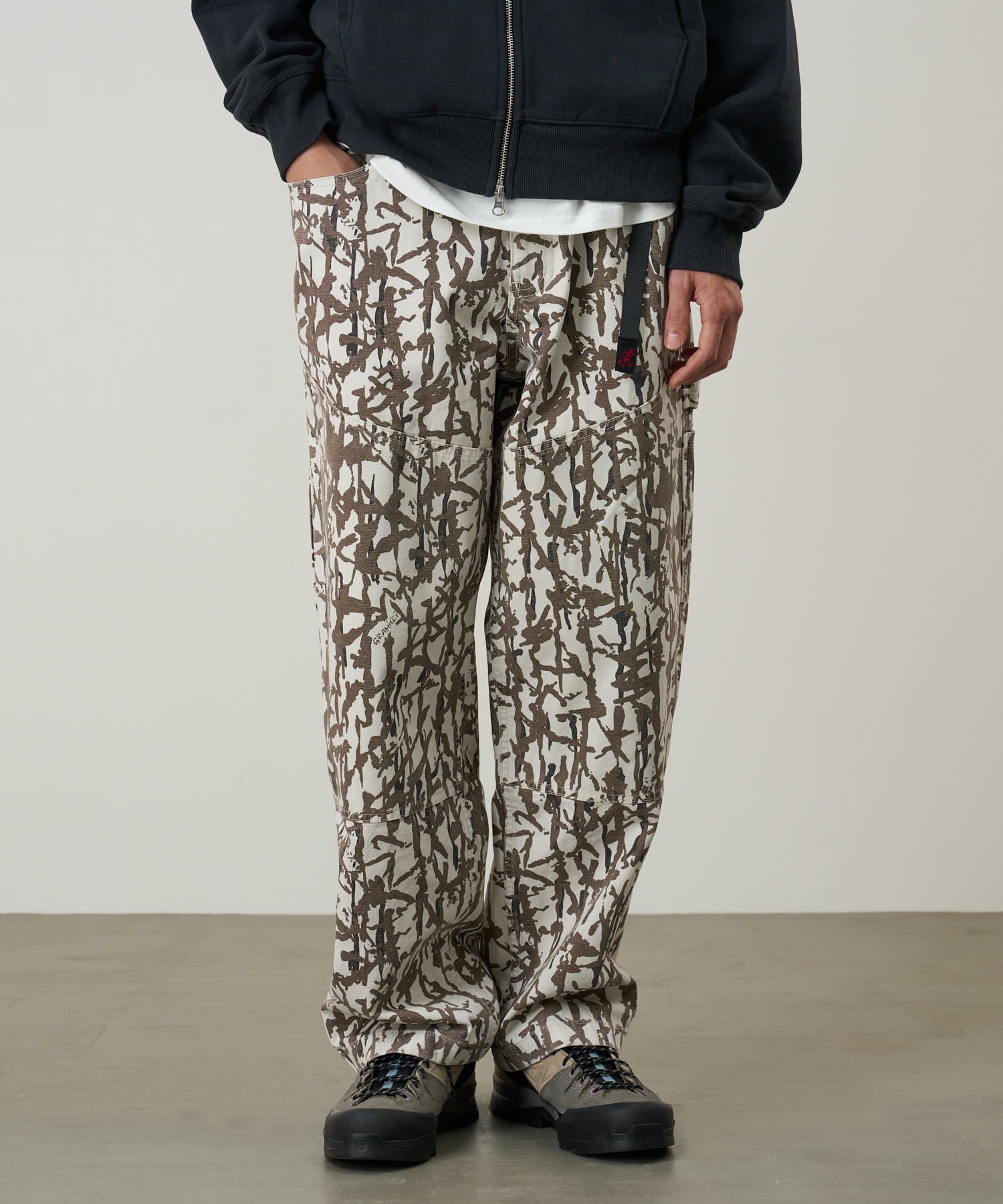 Gramicci Taos Canvas Pant in Grey Reed for Unisex | thegoodlife.