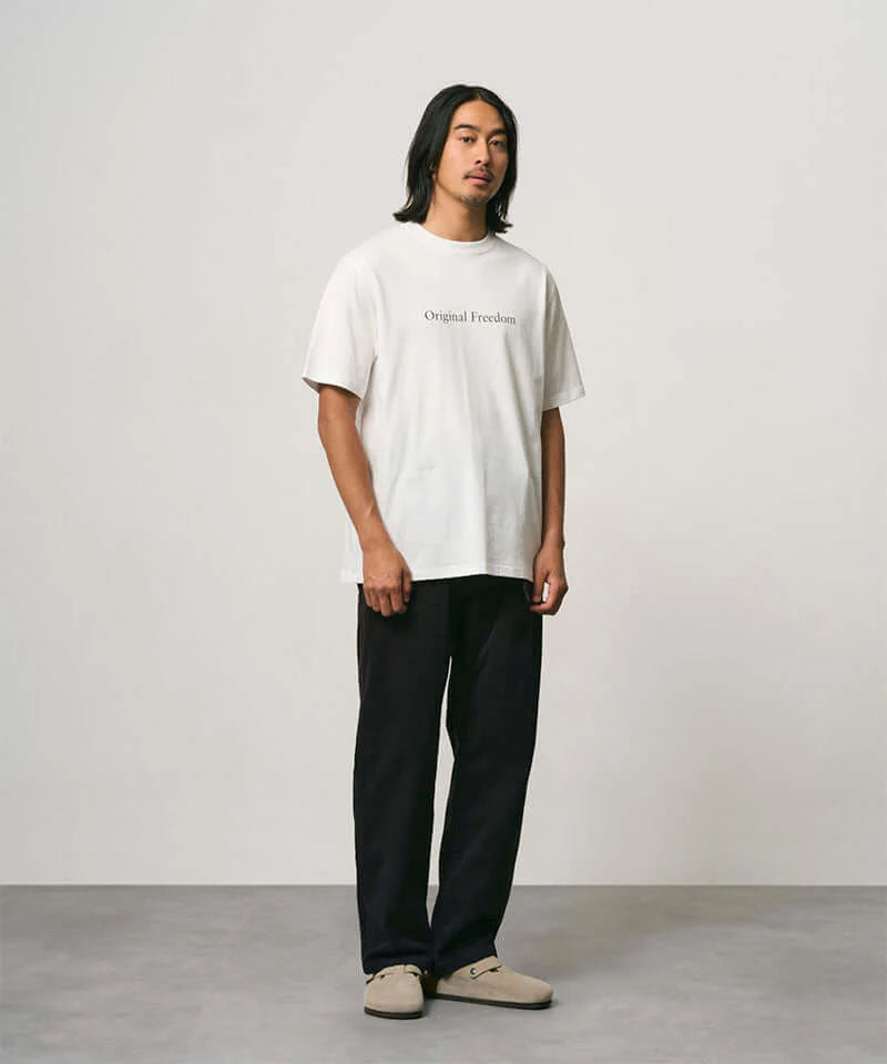 Vase Tee