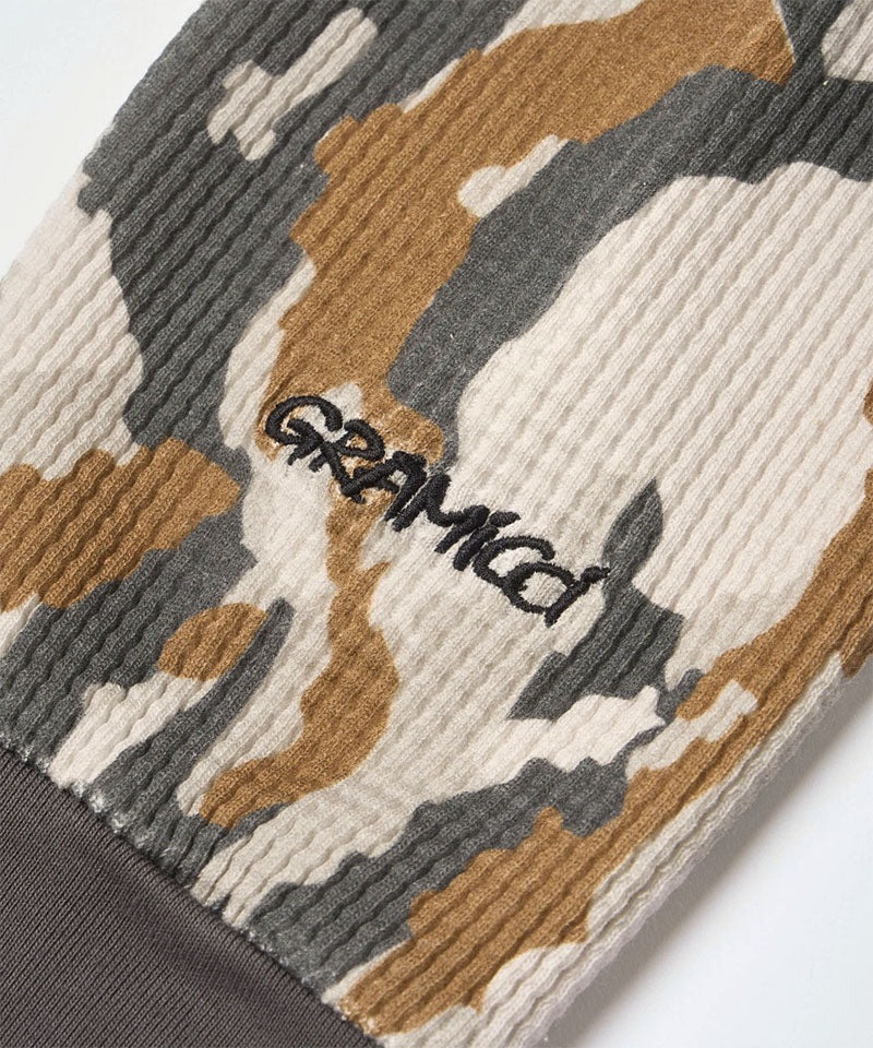 gramicci_waffle_crew_bark_camo__3_.jpg