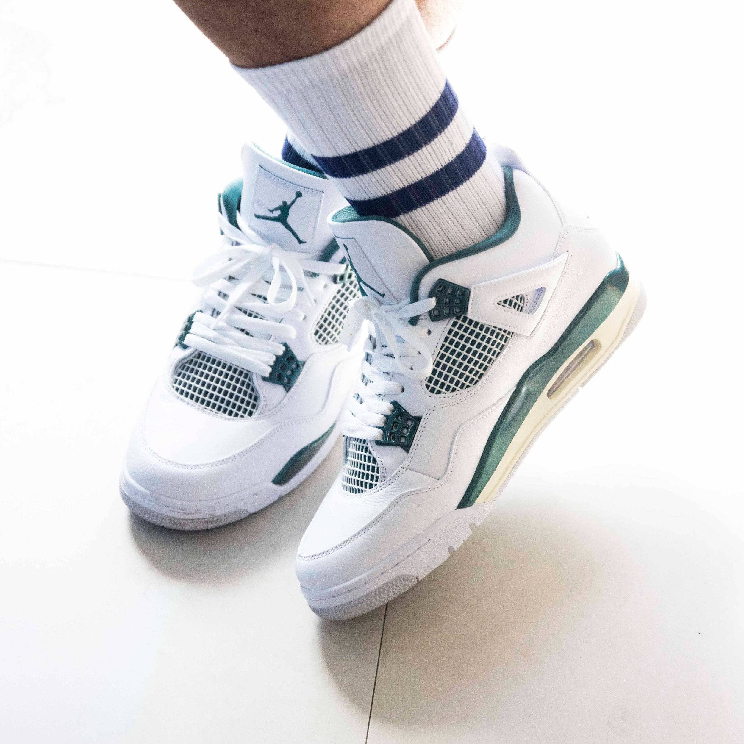 Jordan - Air Jordan 4 Retro - Sneakers - thegoodlife.