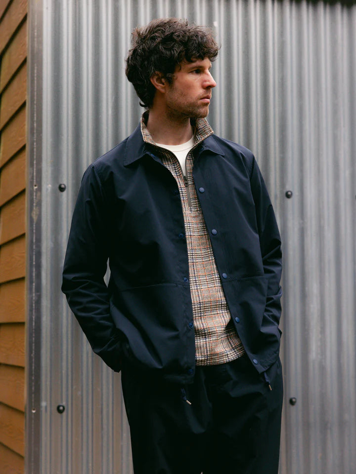 Armadale Coach Jacket In Navy 37.5® Tech