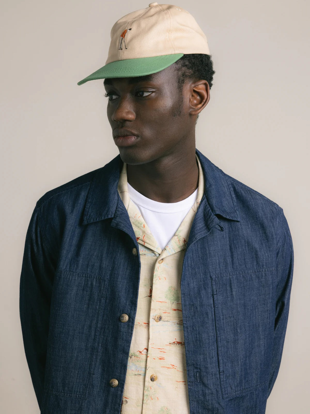 Leuchars Cap In Stone / Green Golf Embroidery