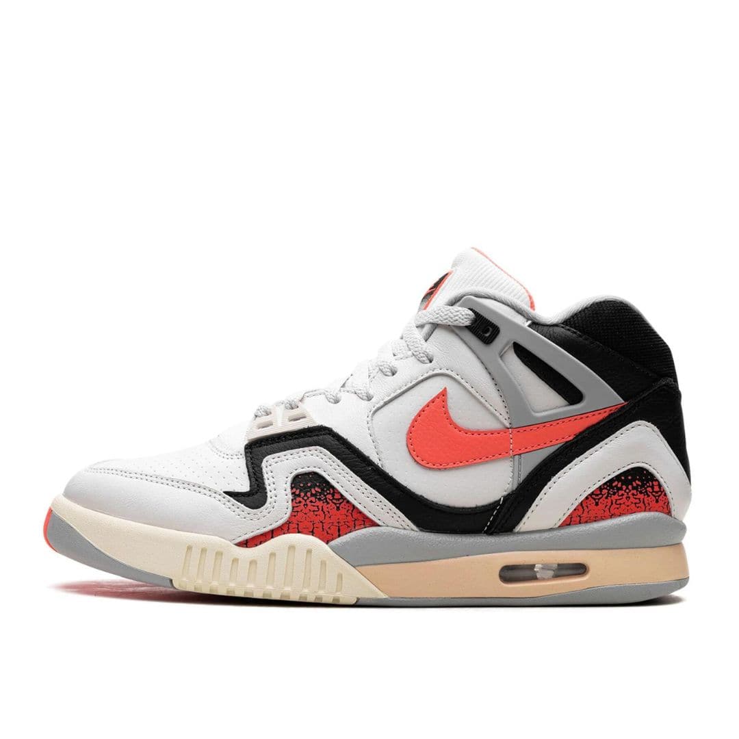 Nike Air tech Challenge II Sneakers | thegoodlife. UAE