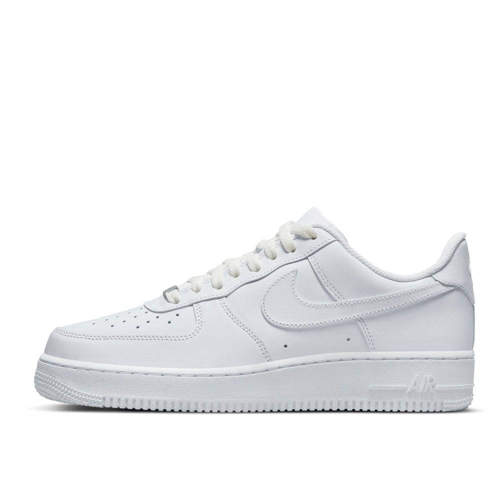 Nike - Air Force 1 07 LE - Sneakers - thegoodlife.