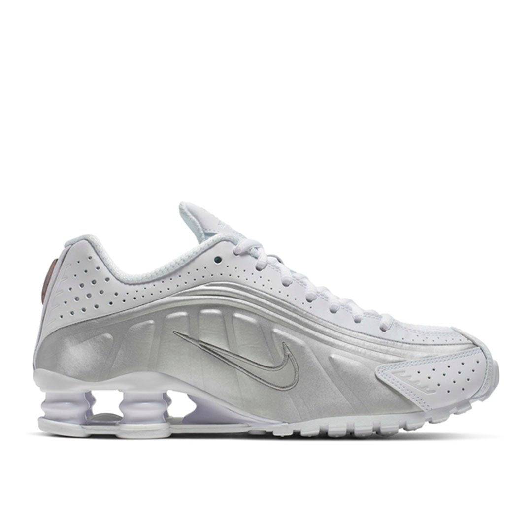Nike - Shox R4 - Sneakers - thegoodlife.