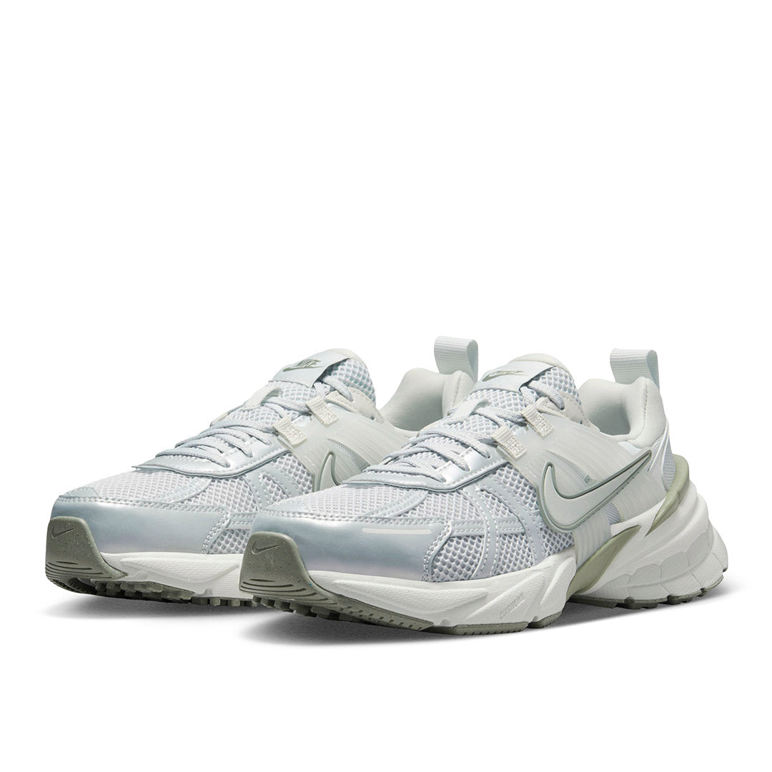 Nike - V2K Run Women's - Sneakers - thegoodlife.
