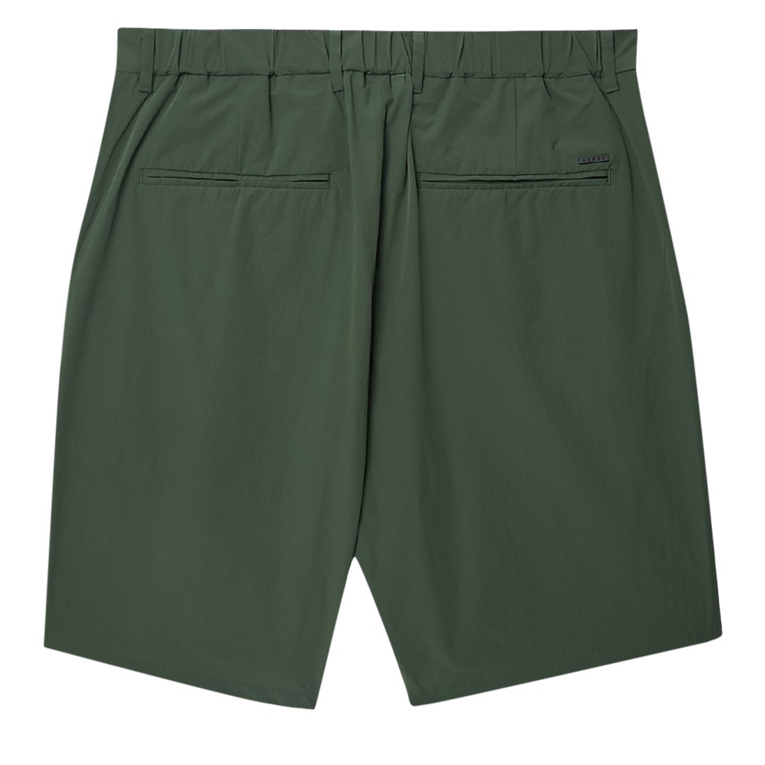 Aaren Travel Light Short - thegoodlife.