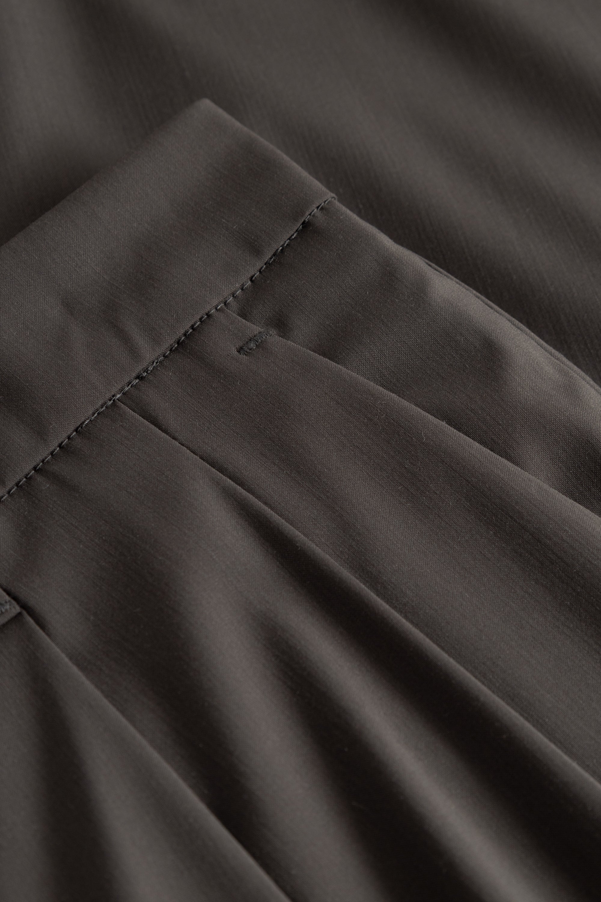 Norse Projects Hestur Relaxed Alpinix 37,5 Wool Trouser | thegoodlife. UAE