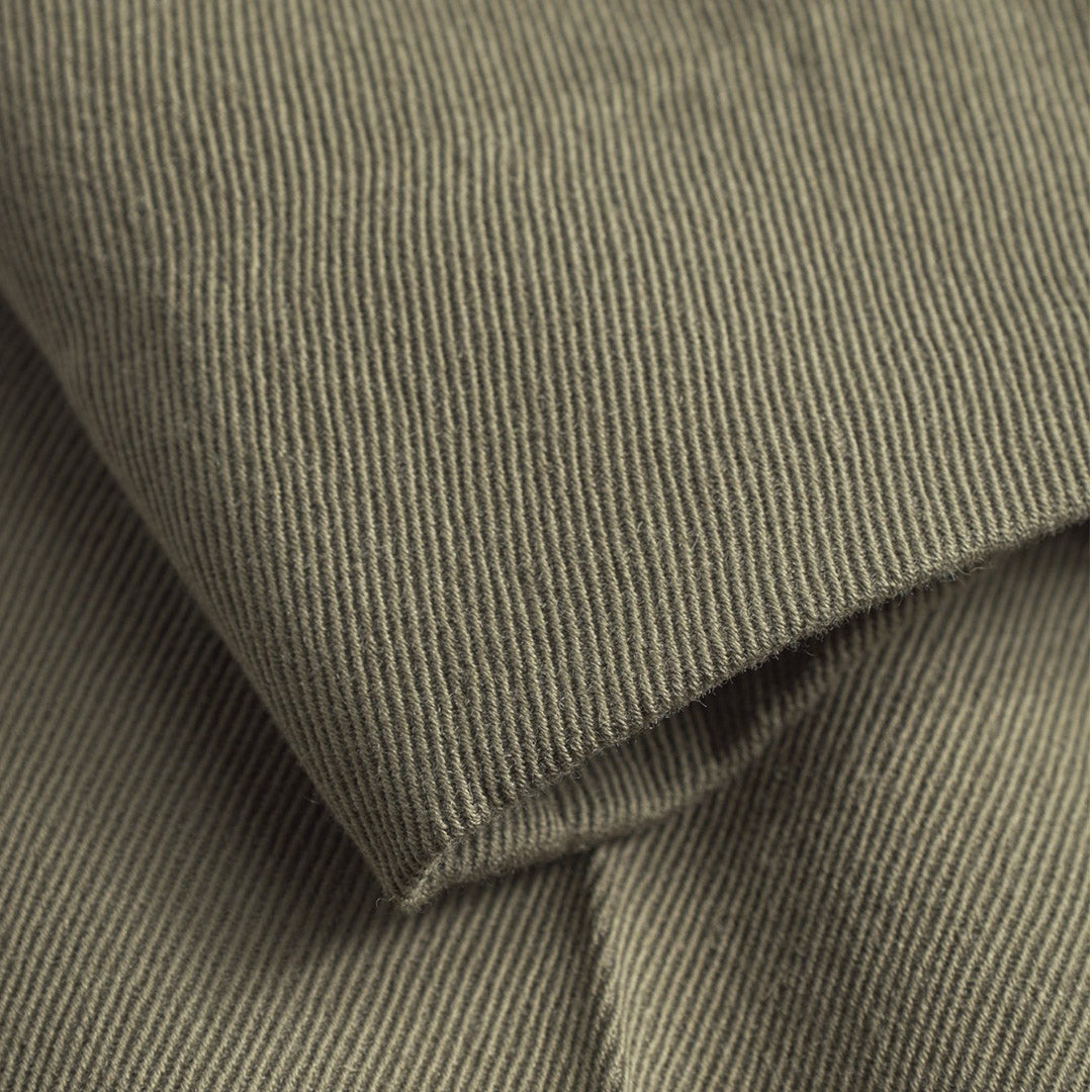 norse_projects_benn_relaxed_cavalry_cotton_wool_pleated_trouser_olive_night_n25_0429__6_.jpg