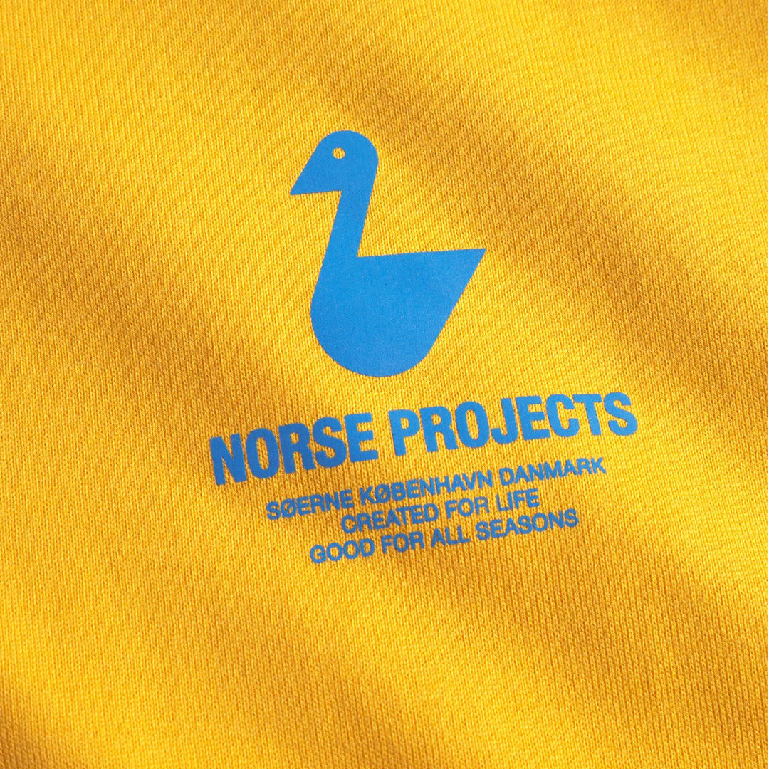 norse_projects_johannes_organic_the_lakes_print_t_shirt_warm_yellow_n01_0694__5_.jpg