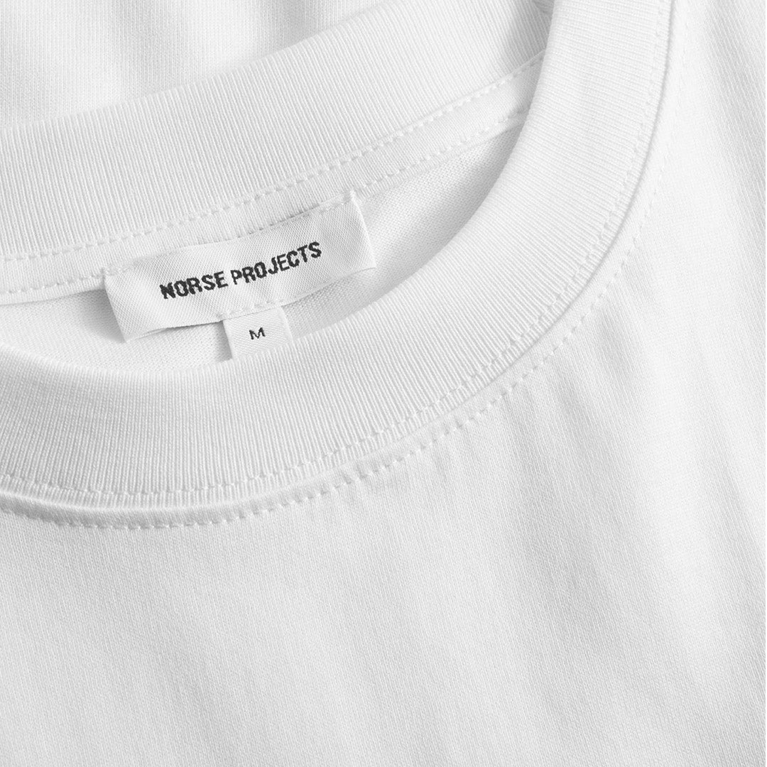 norse_projects_johannes_organic_the_lakes_print_t_shirt_white_n01_0694__4_.jpg