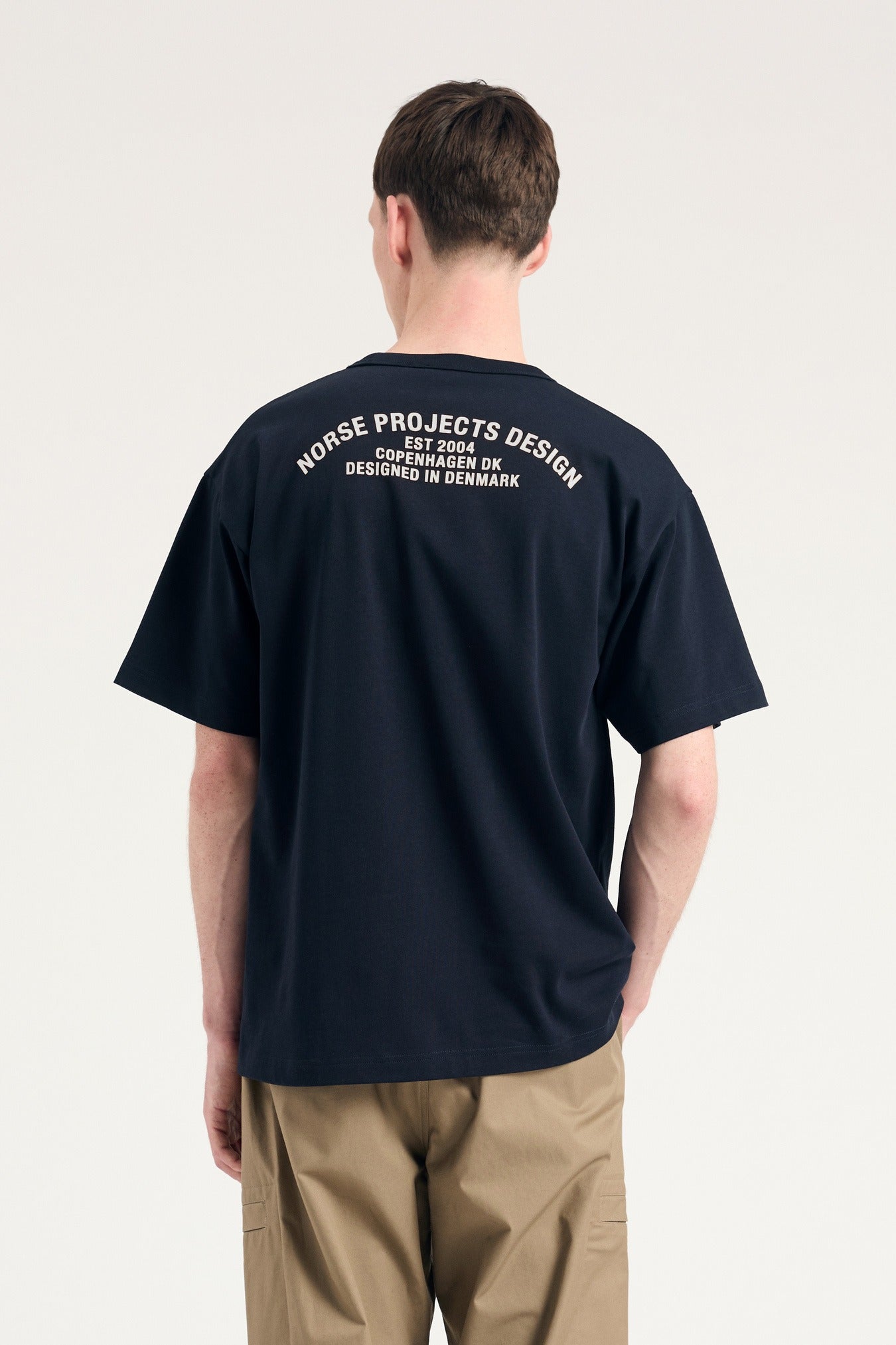 norse_projects_simon_organic_arch_print_t_shirt_dark_navy_n01_0701__4_.jpg