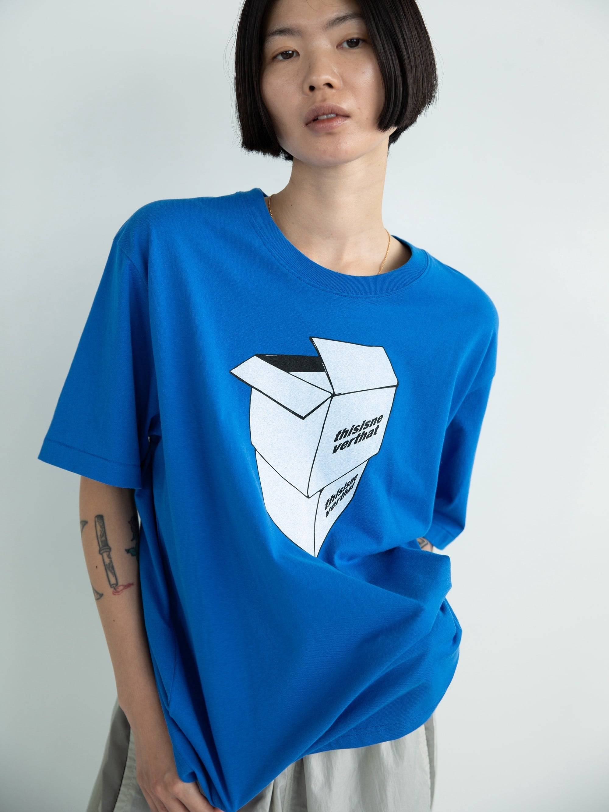 thisisneverthat 2 Parcels Tee | thegoodlife. UAE